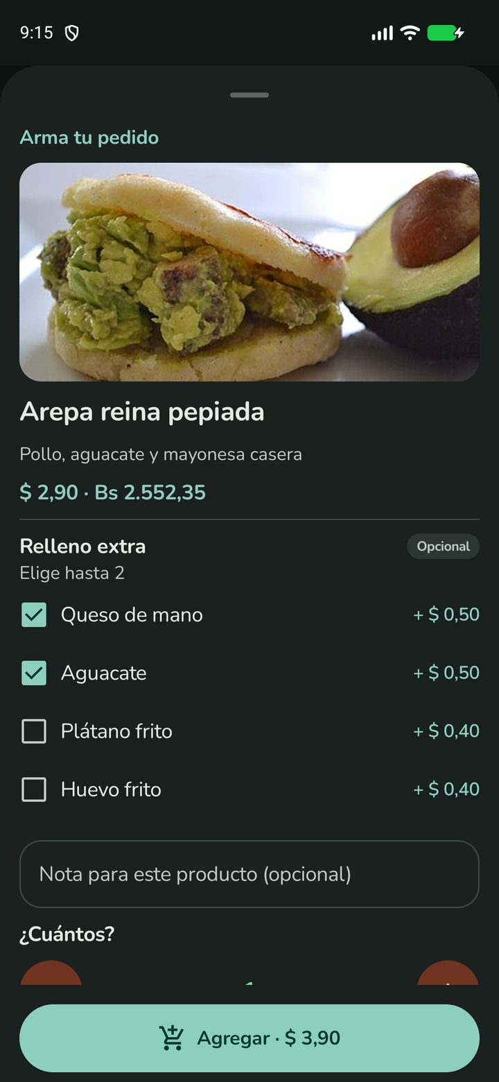 Ventana Arma tu pedido de una arepa reina pepiada con extras a elegir: queso de mano, aguacate, plátano frito y huevo frito